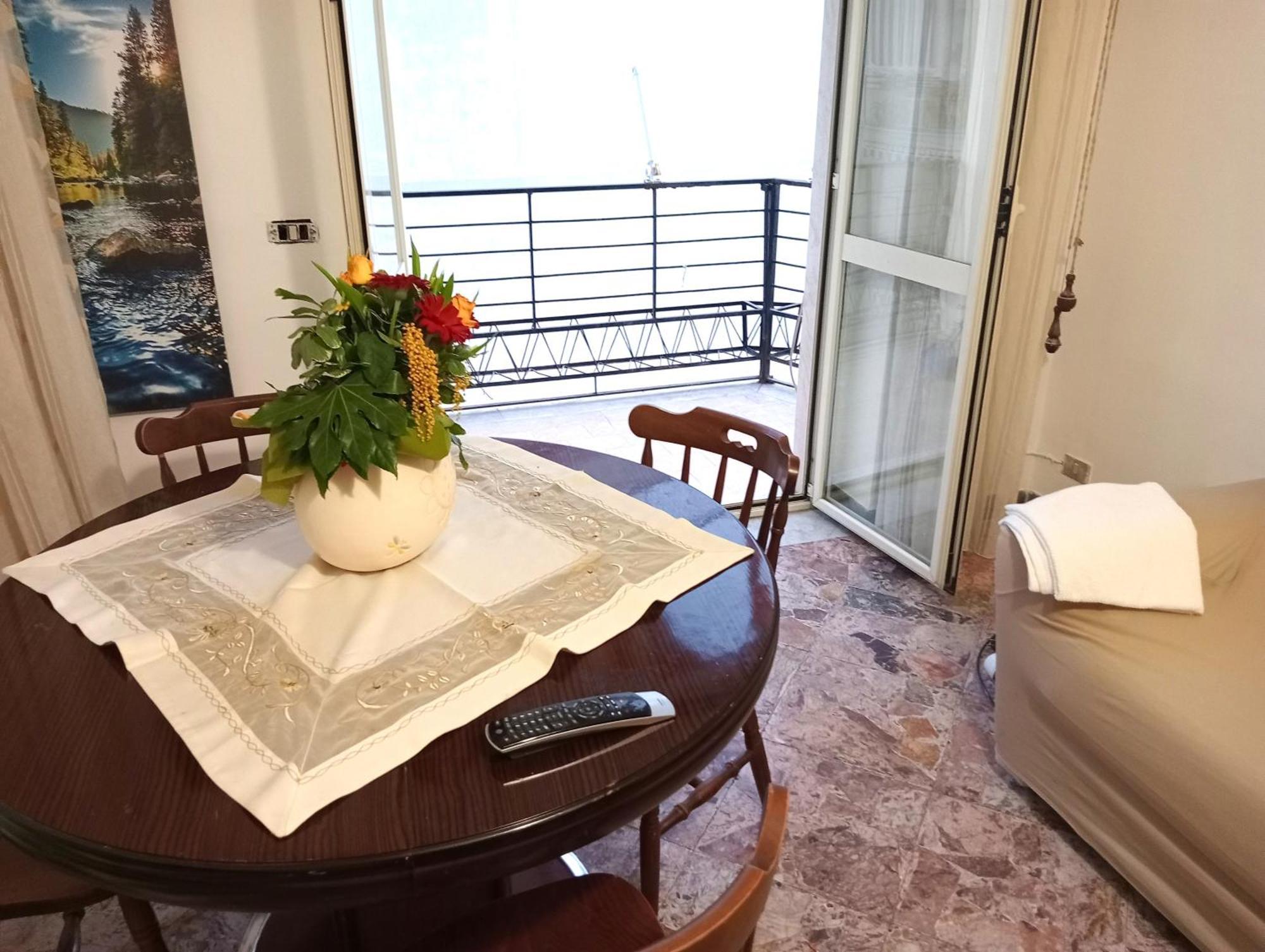 Casa Vacanze Stella Marina Pompei Bagian luar foto